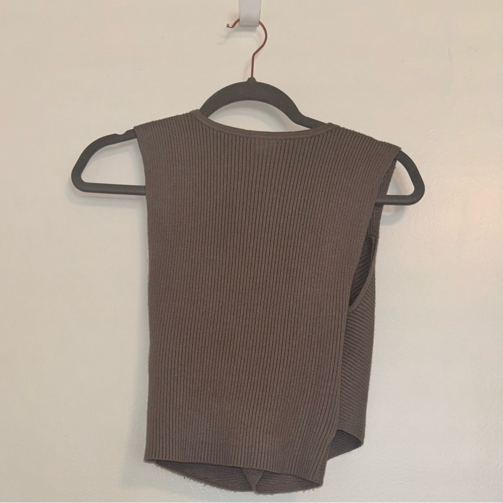 Abercrombie Luxeloft wrap top - Picture 2 of 4